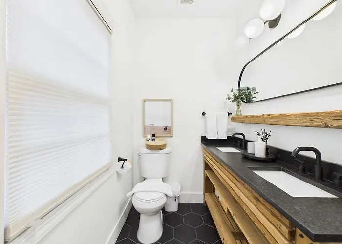 Hébergement de vacances Historic Estate 10 Bedroom Sleeps 16, Game Chicago