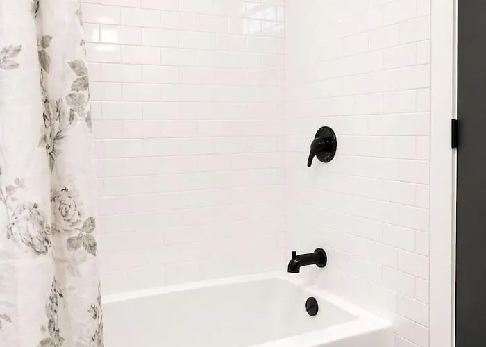 Hébergement de vacances Historic Estate 10 Bedroom Sleeps 16, Game