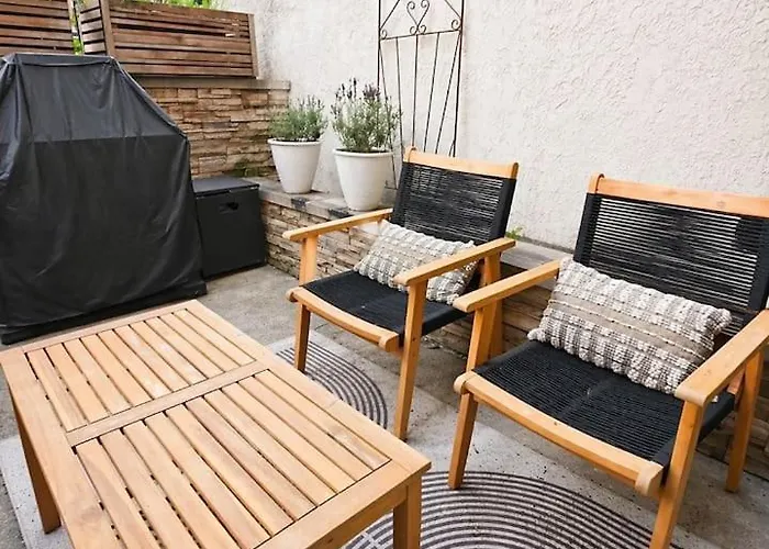 Hébergement de vacances Historic Estate 10 Bedroom Sleeps 16, Game *